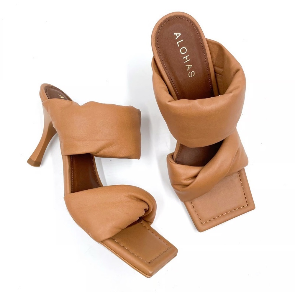 ALOHAS Natasha Puffy Mule Heels Sz 37 Camel